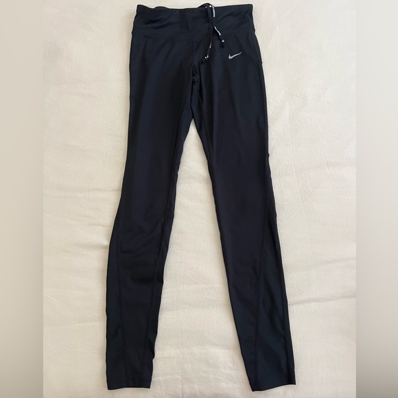 Black Nike dri-fit running leggings. Size Small - Picture 4 of 8